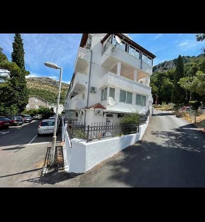 Apartments Sveti Stefan-Marko Luaran gambar